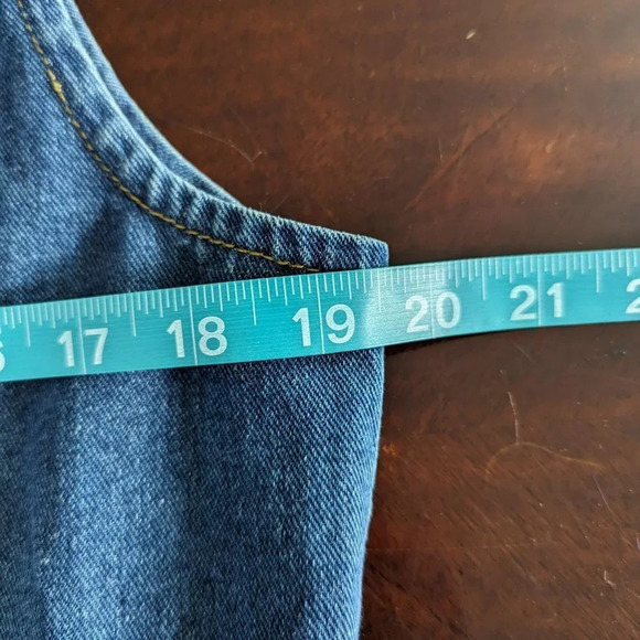 Blue Jean/ Denim Vest Sleeveless Distressed Button Front Size Medium - Picture 7 of 8